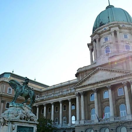 Buda Palace Apartment With Balcony Budapesta Exterior foto